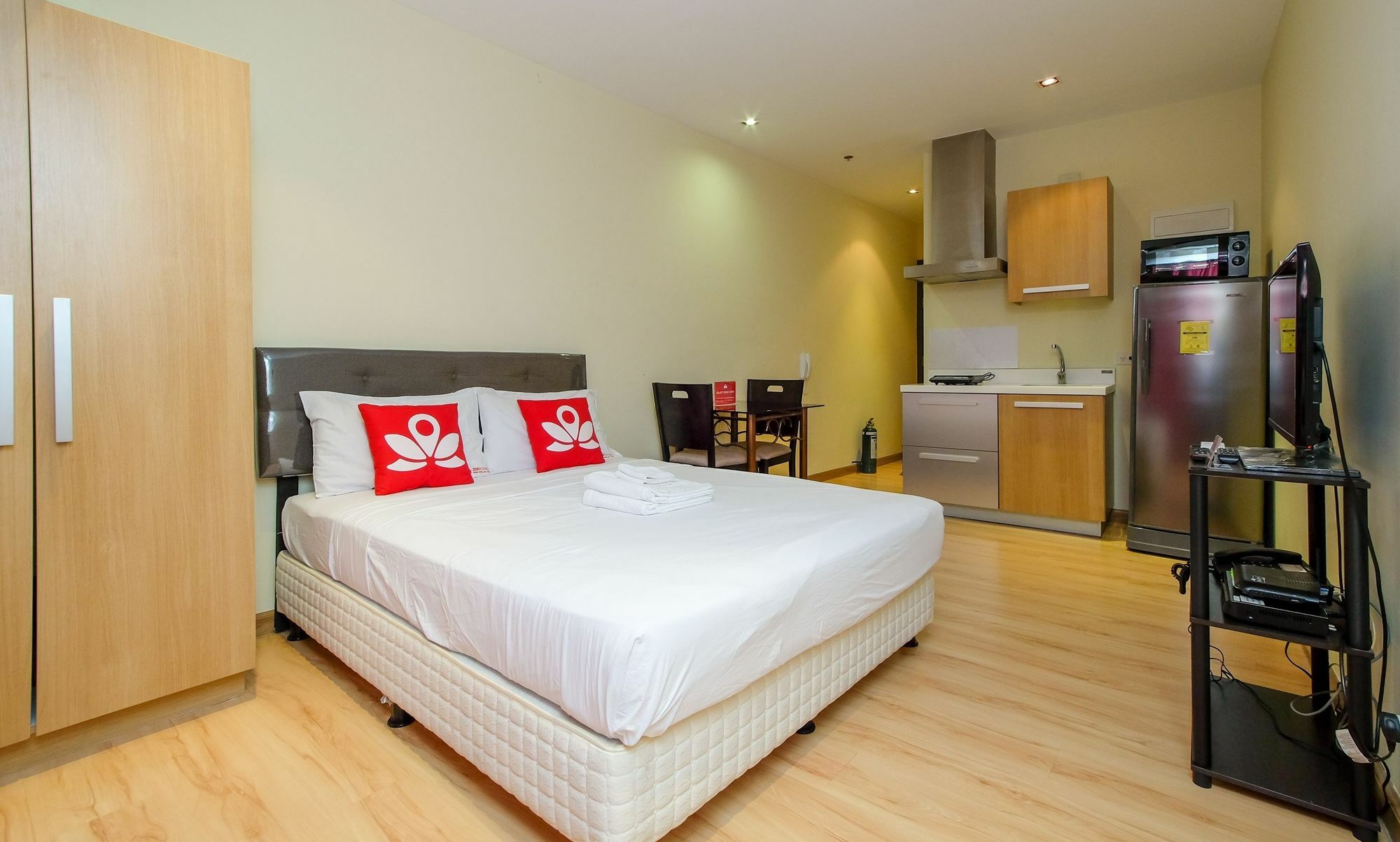 Zen Home Knightsbridge Residences Makati Makati City Dış mekan fotoğraf